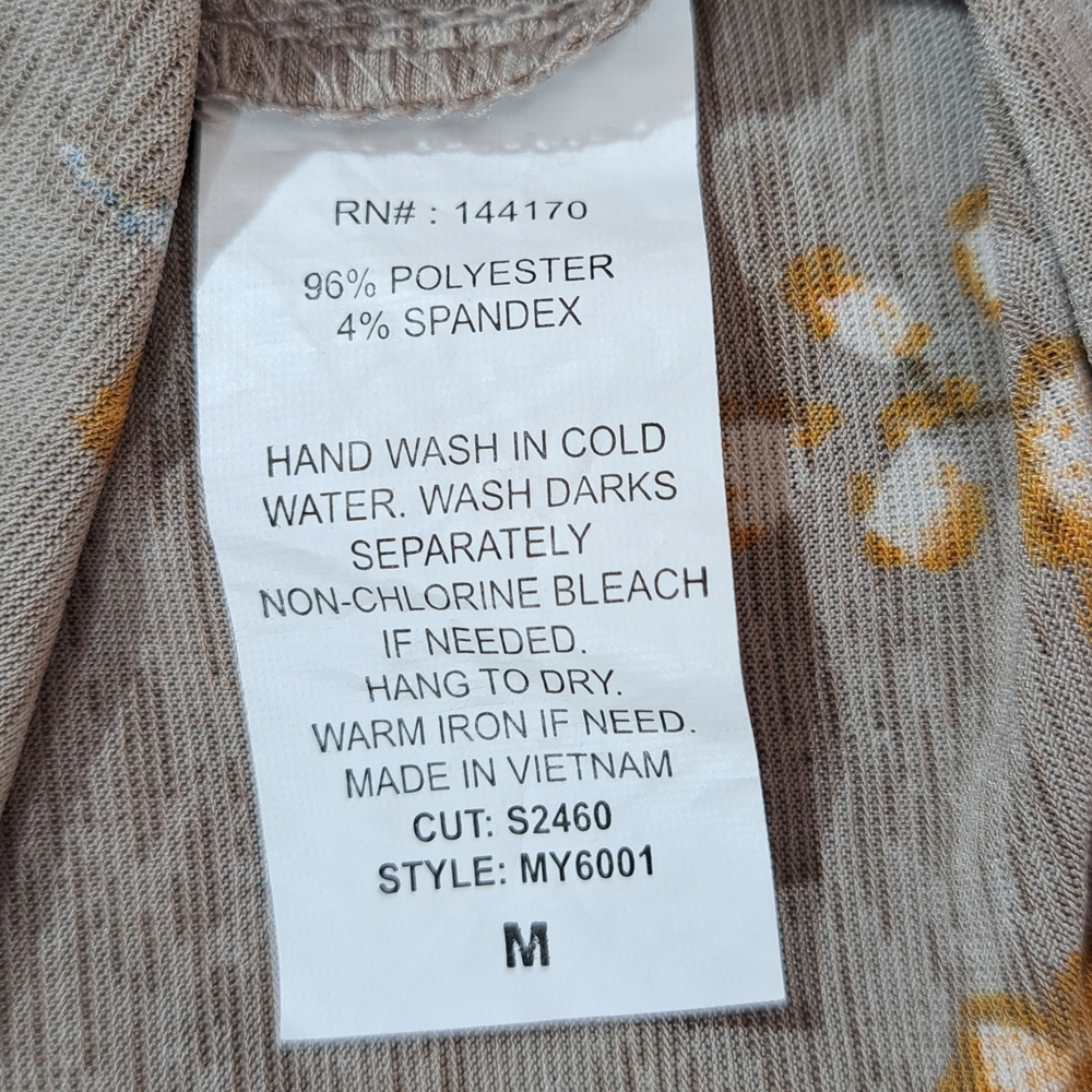 Lavish Beige Floral Short Sleeve Top - Picture 5 of 6